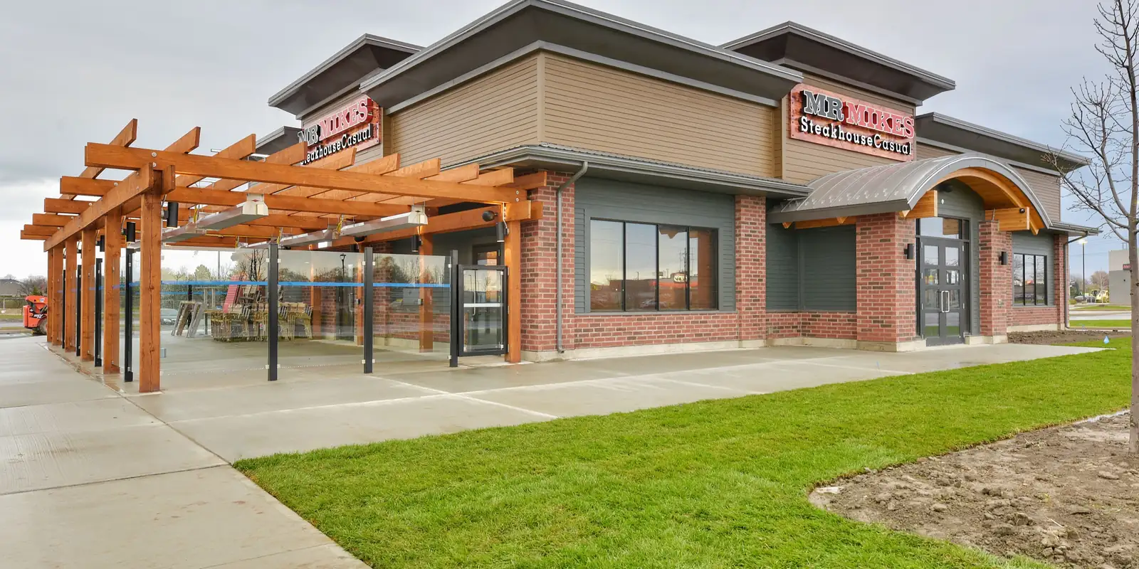 Mr Mikes Steakhouse delivered design-build in St Catharines, Ontario